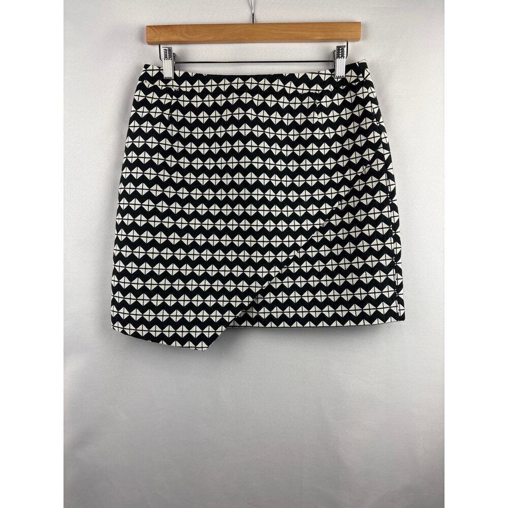 Women’s H&M Size 10 Black & White Abstract Patterned Asymmetrical Skirt